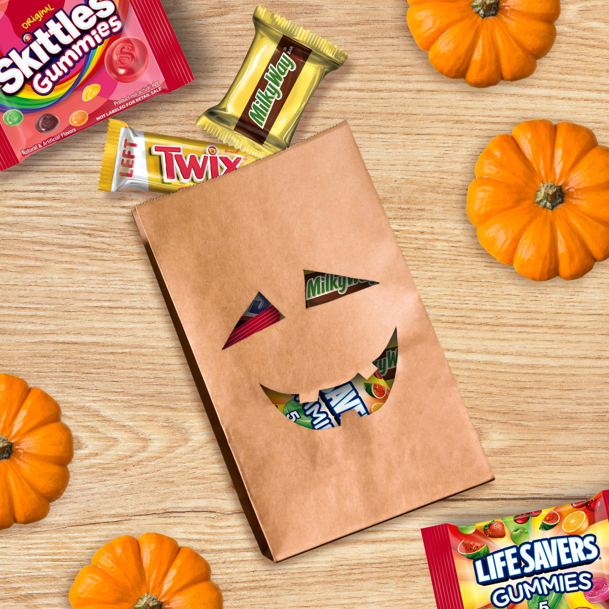 Snickers, Skittles Gummies & More Halloween Candy Variety Pack - 205 Ct Bulk Bag
