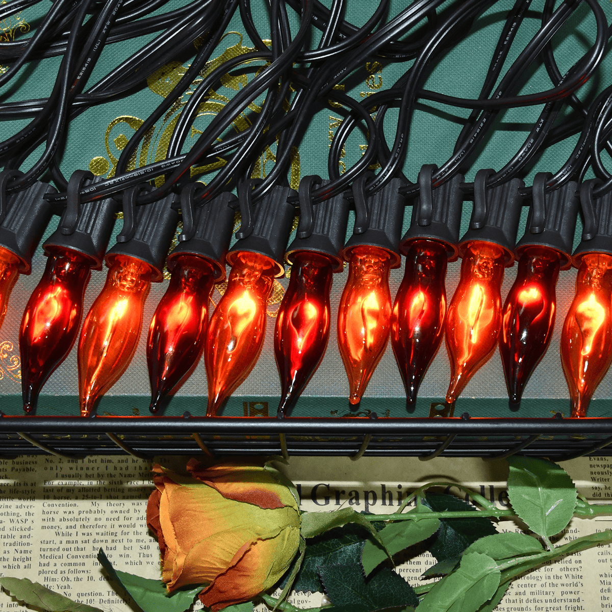 Halloween Lights Flickering Flame String Lights with 12 Pack C7 Orange Flame Light Bulbs (2 Spare), 12.8Ft Orange Flame String Lights for Indoor Outdoor Home Party Yard Halloween Decorations