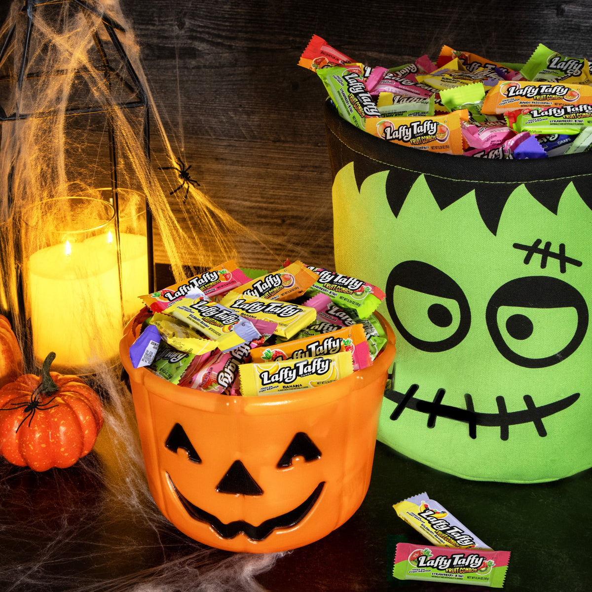 Laffy Taffy, Halloween Candy, Variety Mix Bag Fruit Flavored Candy, Assorted Candy Mix, 135 Pieces