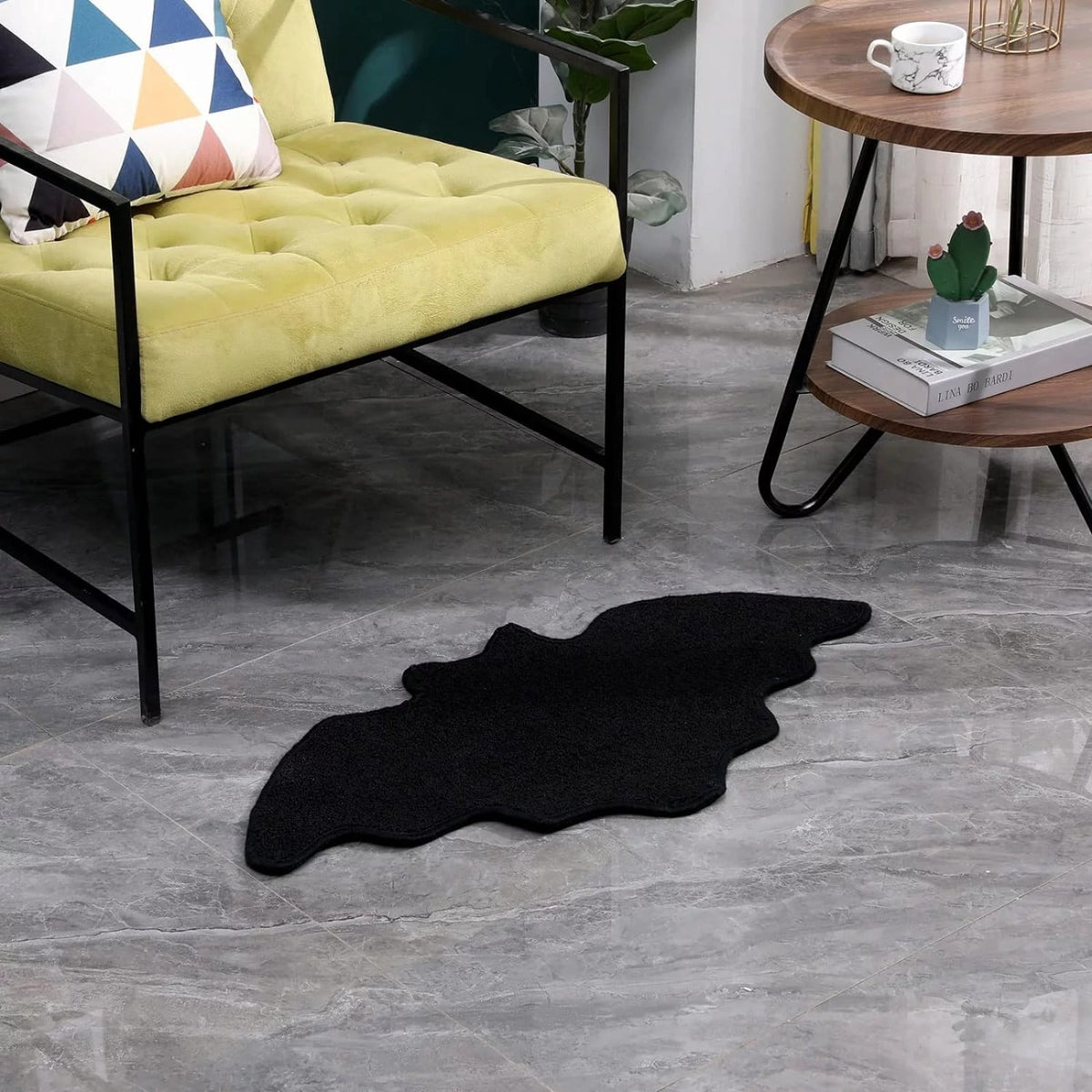 Lyimi Bat Bath Mat Black Gothic Bathroom Rug, Non-Slip Quick Dry Microfiber, Soft Plush for Halloween Decor & Goth Home, Machine Washable