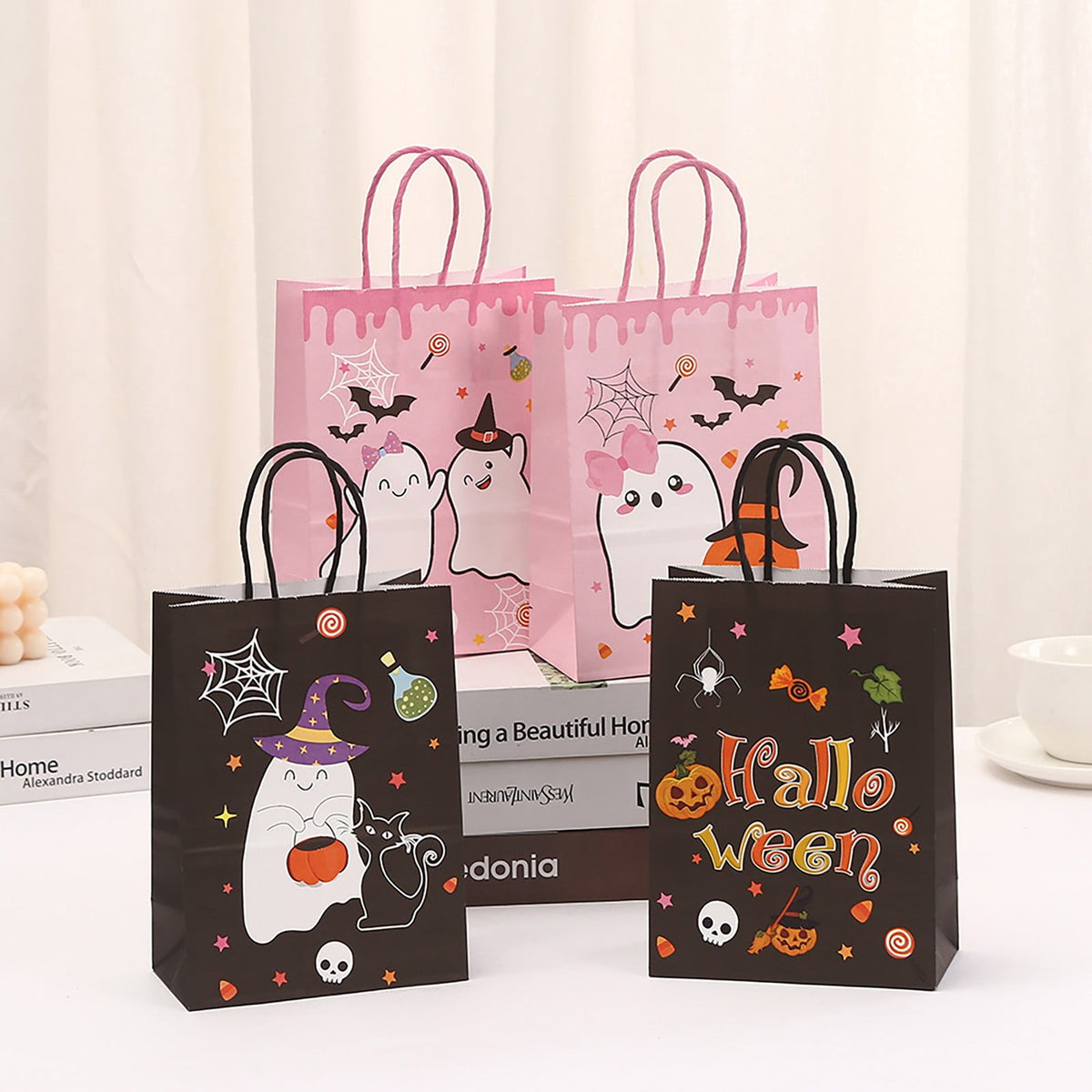 Halloween Cute Ghost Paper Gift Bags with Handles,Trick or Treat Candy Bags for Pumpkin Candy Goodie Present Bags, Festive Halloween Party Favor Bags Gift Holders for Gifts Treats(A)