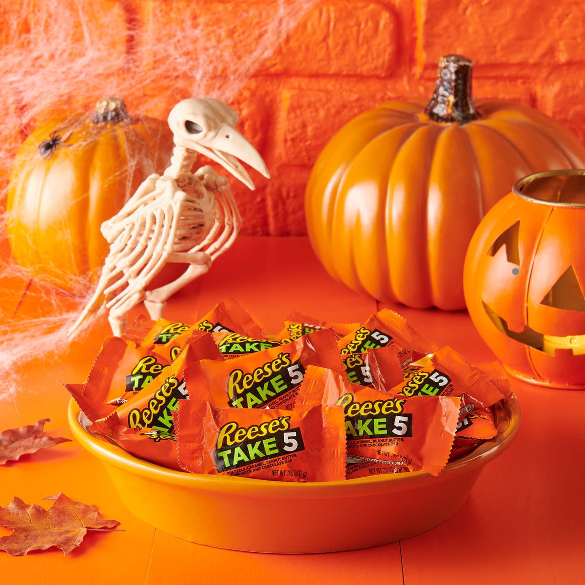 Reese's Take 5 Pretzel, Peanut and Chocolate Snack Size, Halloween Candy Jumbo Bag, 19.5 oz