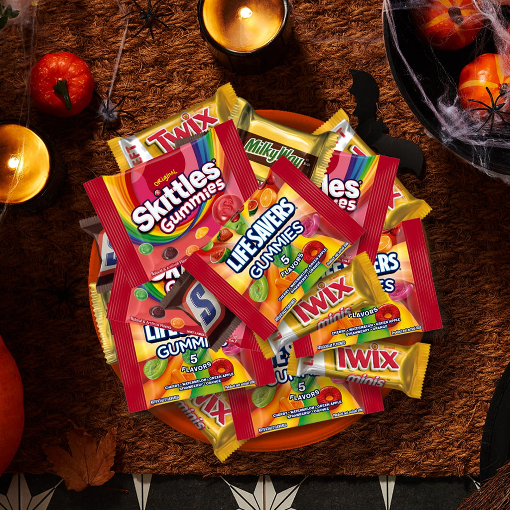Snickers, Skittles Gummies & More Halloween Candy Variety Pack - 205 Ct Bulk Bag
