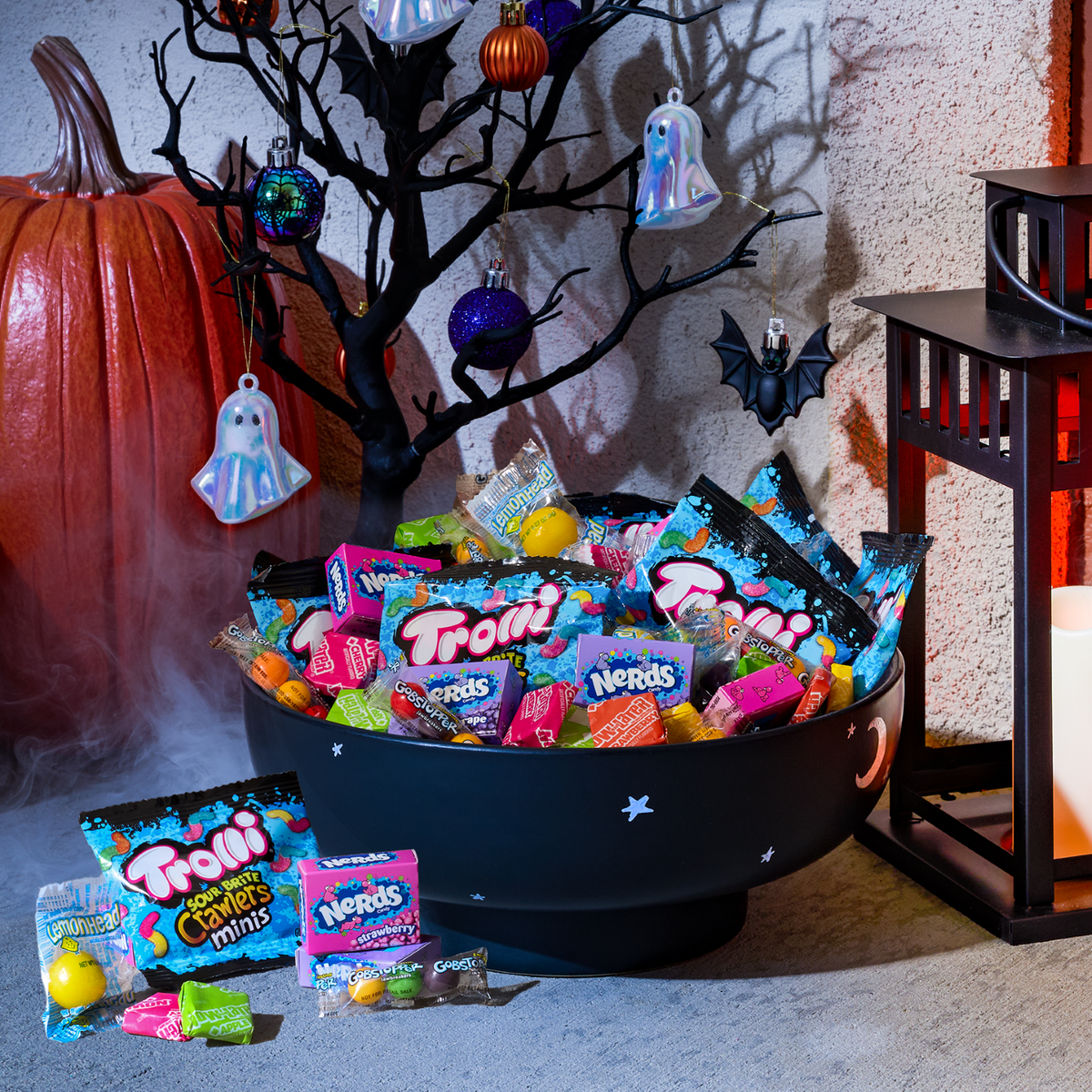 Nerds Classic Fun Halloween Trick-or-Treat Variety Bag, Trolli, Now and Later, Lemonhead, Gobstopper, and NERDS Original, 260 Pieces, 68.8 Ounces